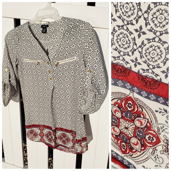 Rue21 Tops - Rue 21 boho geometric blouse